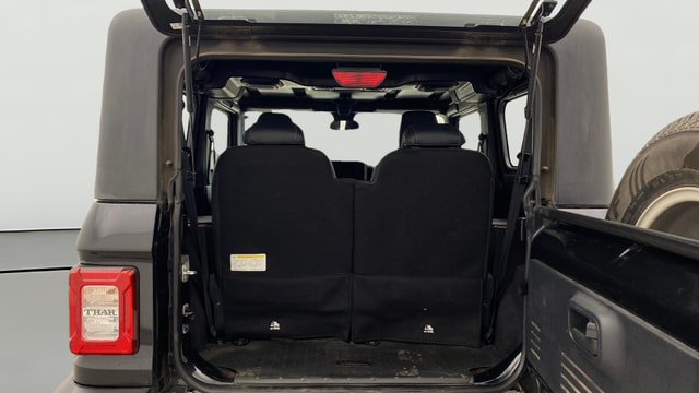 View Mahindra Thar Image 36 Used Mahindra Thar Image 36