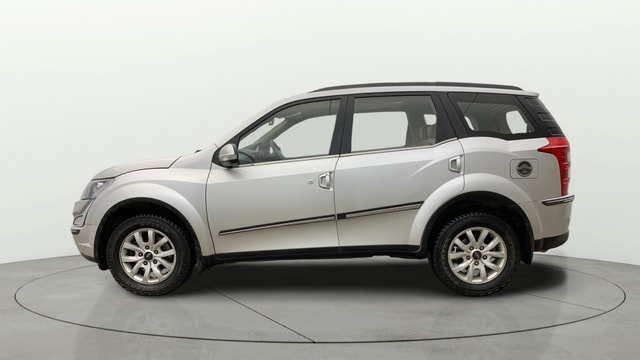 View Mahindra XUV500 Image 28 Used Mahindra XUV500 Image 28