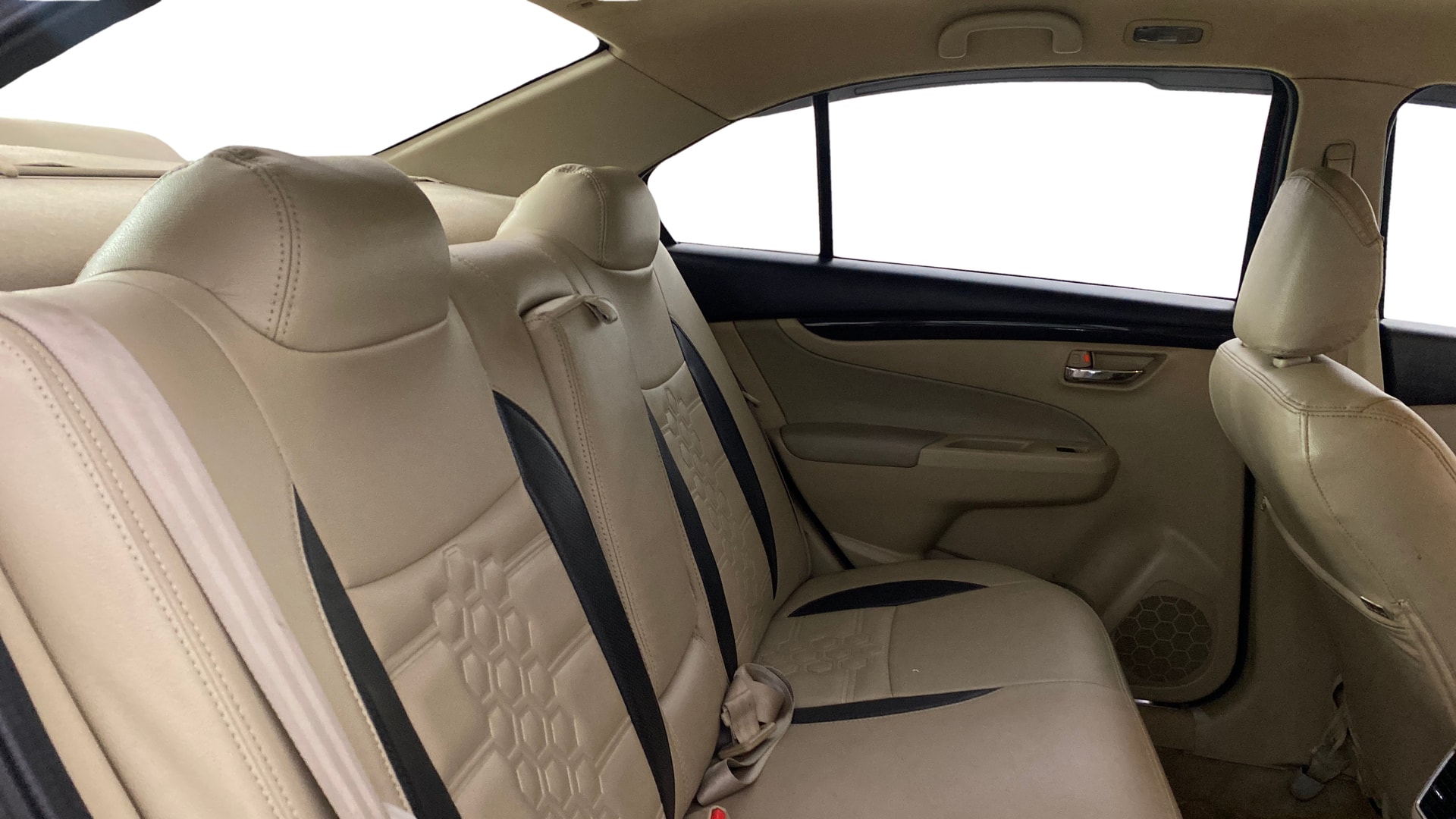 View 2015 Maruti Suzuki 1000 Base Variant Image 29 Used 2015 Maruti Suzuki 1000 Base Variant Image 29