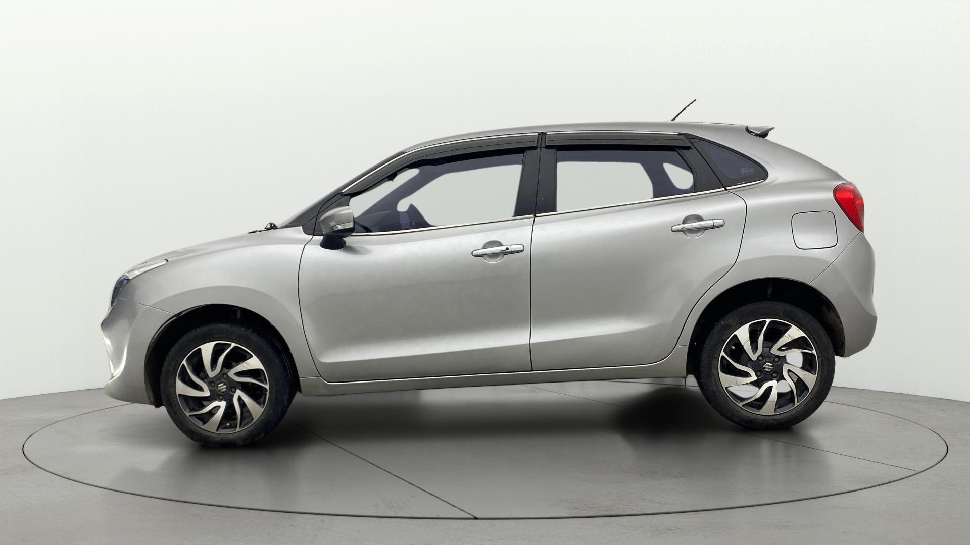View 2021 Maruti Suzuki 1000 Base Variant Image 5 Used 2021 Maruti Suzuki 1000 Base Variant Image 5