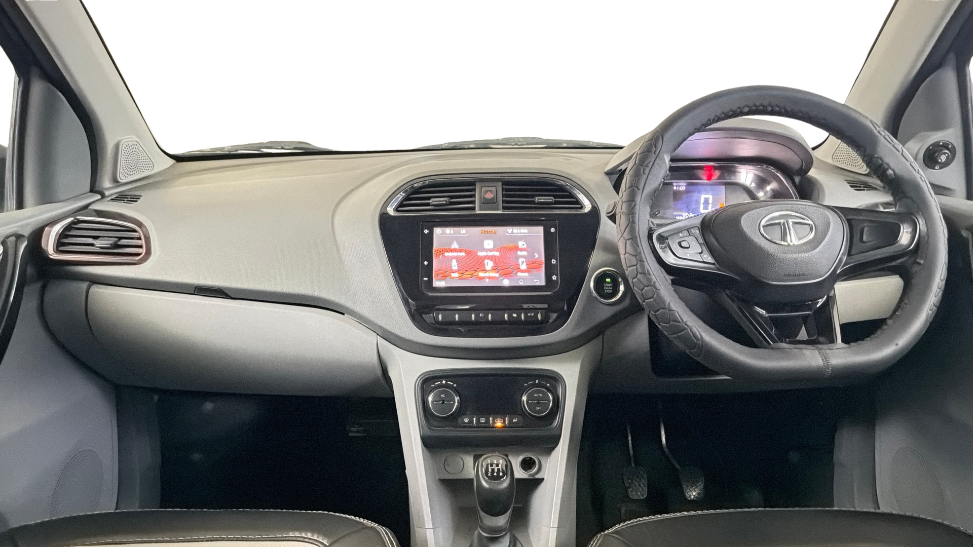 View 2020 Tata Tigor XE Diesel Image 15 Used 2020 Tata Tigor XE Diesel Image 15