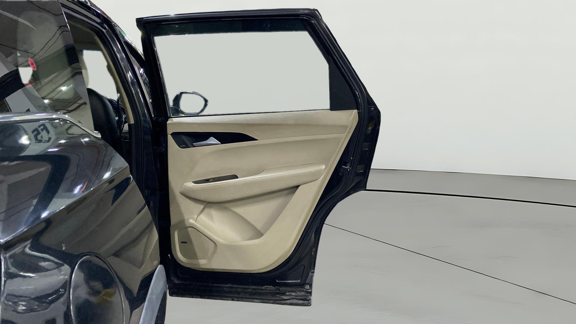 View 2021 MG Hector Sharp Diesel Image 6 Used 2021 MG Hector Sharp Diesel Image 6