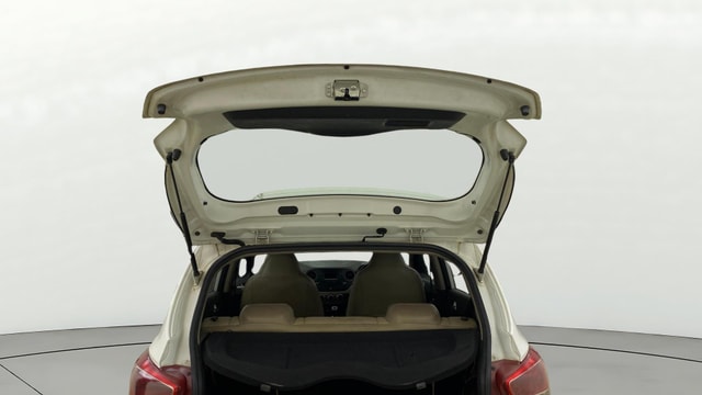 View Hyundai Grand i10 Image 16 Used Hyundai Grand i10 Image 16