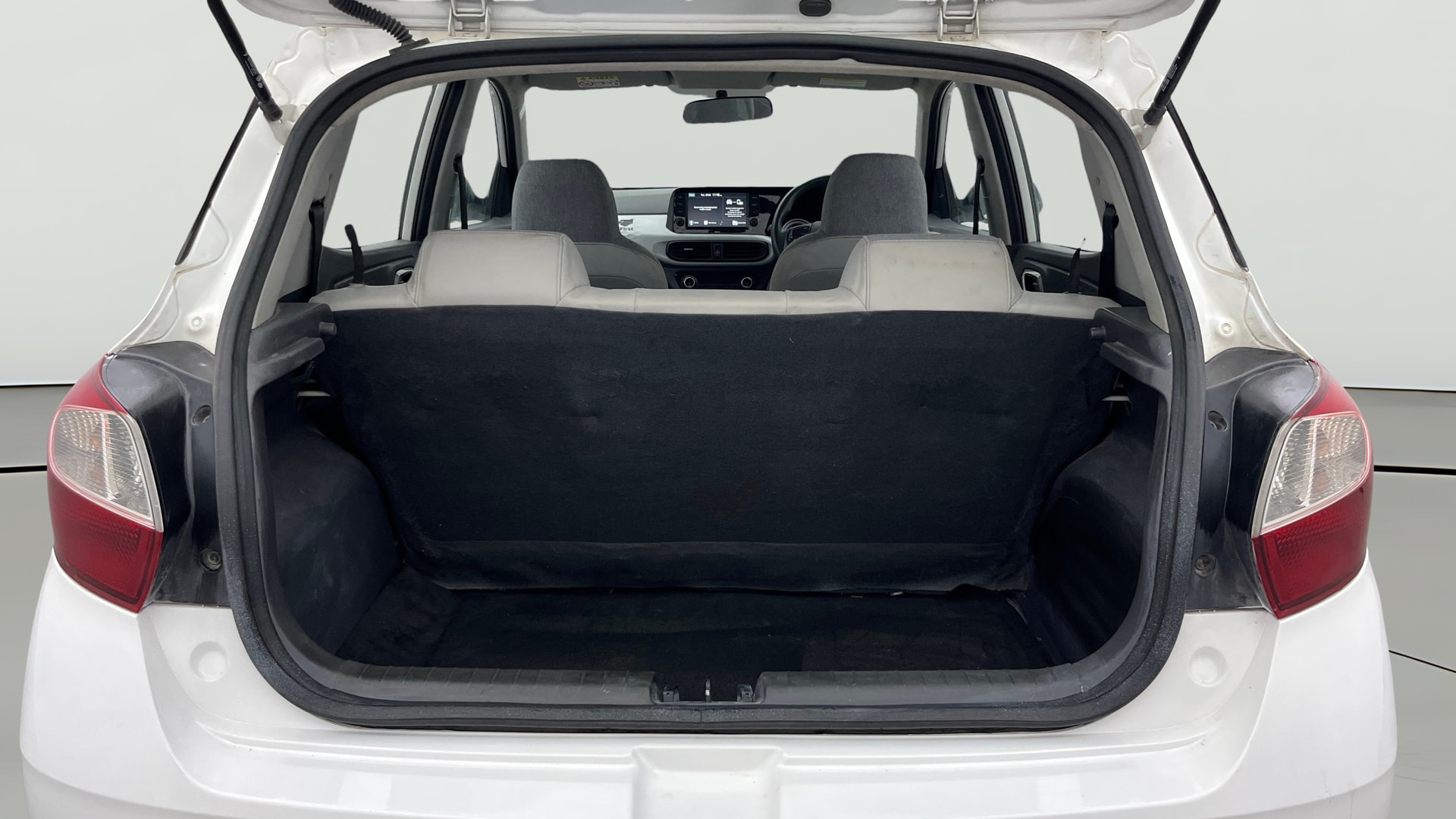 View 2019 Hyundai Grand i10 Nios Sportz Petrol AMT Image 37 Used 2019 Hyundai Grand i10 Nios Sportz Petrol AMT Image 37