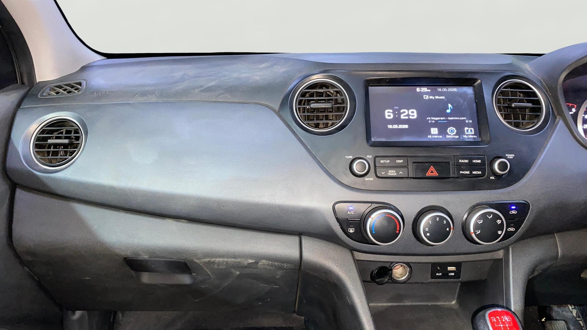 View 2018 Hyundai Grand i10 1.2 Asta Petrol Image 17 Used 2018 Hyundai Grand i10 1.2 Asta Petrol Image 17