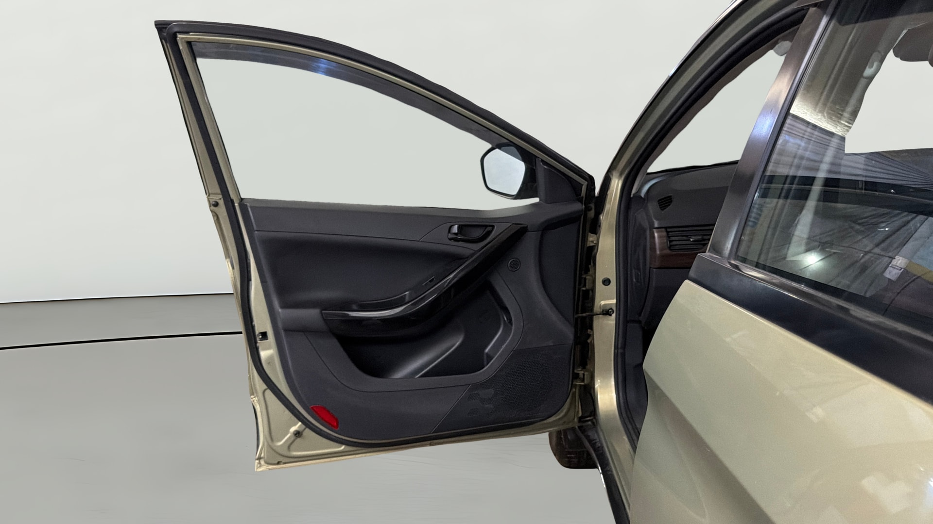 View 2024 Tata Nexon Revotron XE Image 39 Used 2024 Tata Nexon Revotron XE Image 39