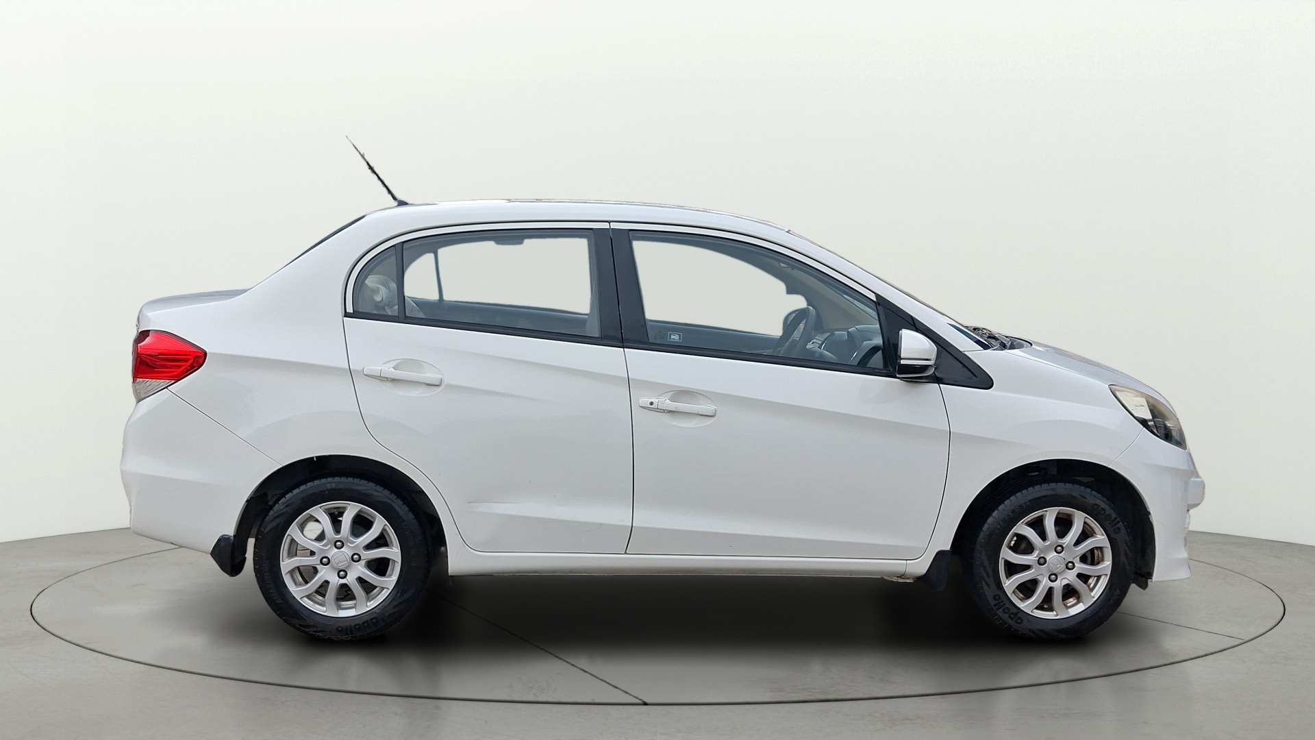 View 2016 Honda Amaze E MT Petrol BS IV Image 8 Used 2016 Honda Amaze E MT Petrol BS IV Image 8