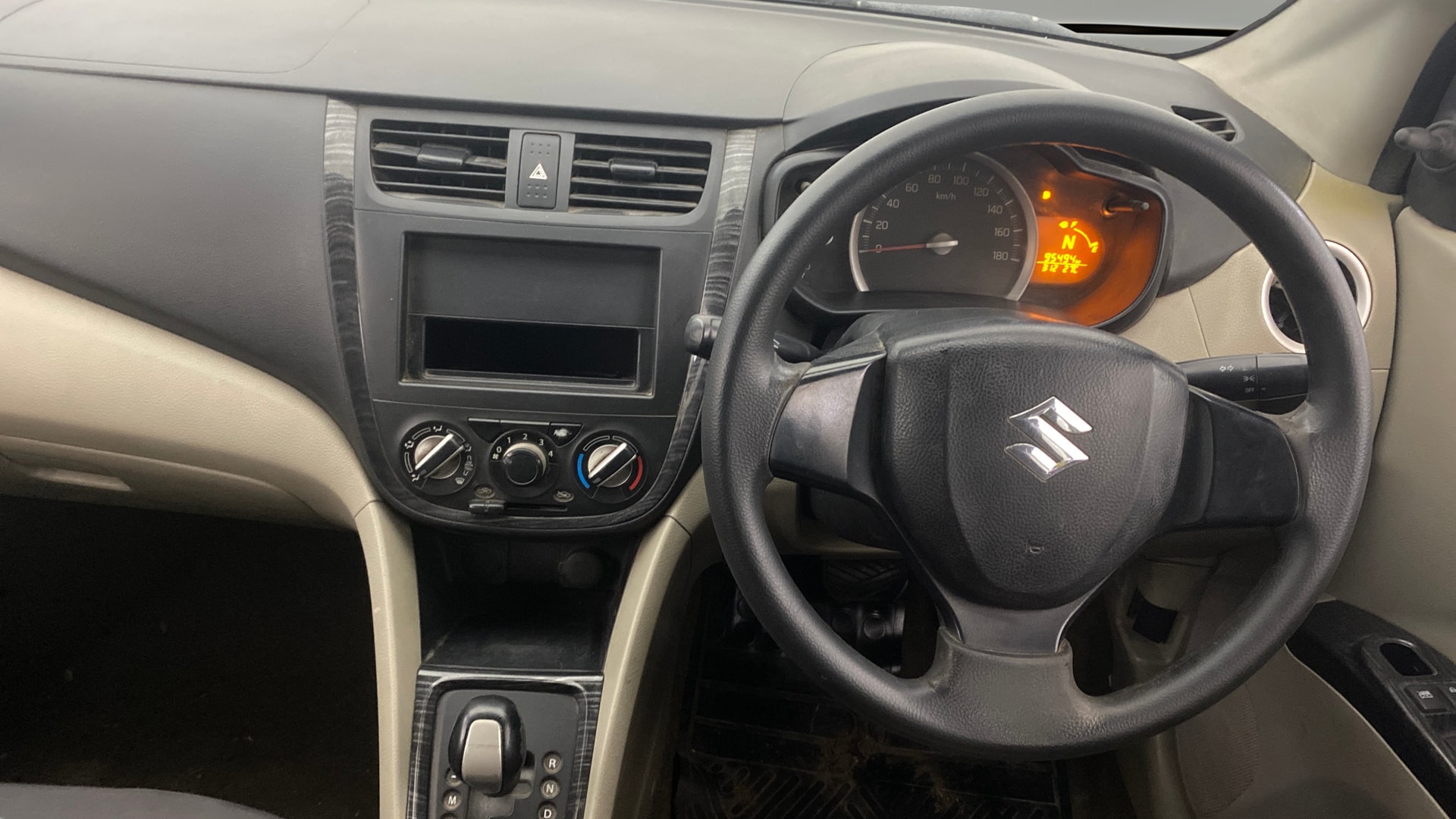 View 2014 Maruti Suzuki 1000 Base Variant Image 20 Used 2014 Maruti Suzuki 1000 Base Variant Image 20