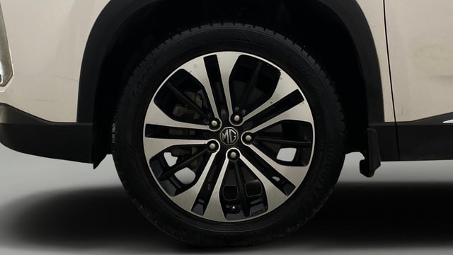 View MG Hector Image 36 Used MG Hector Image 36