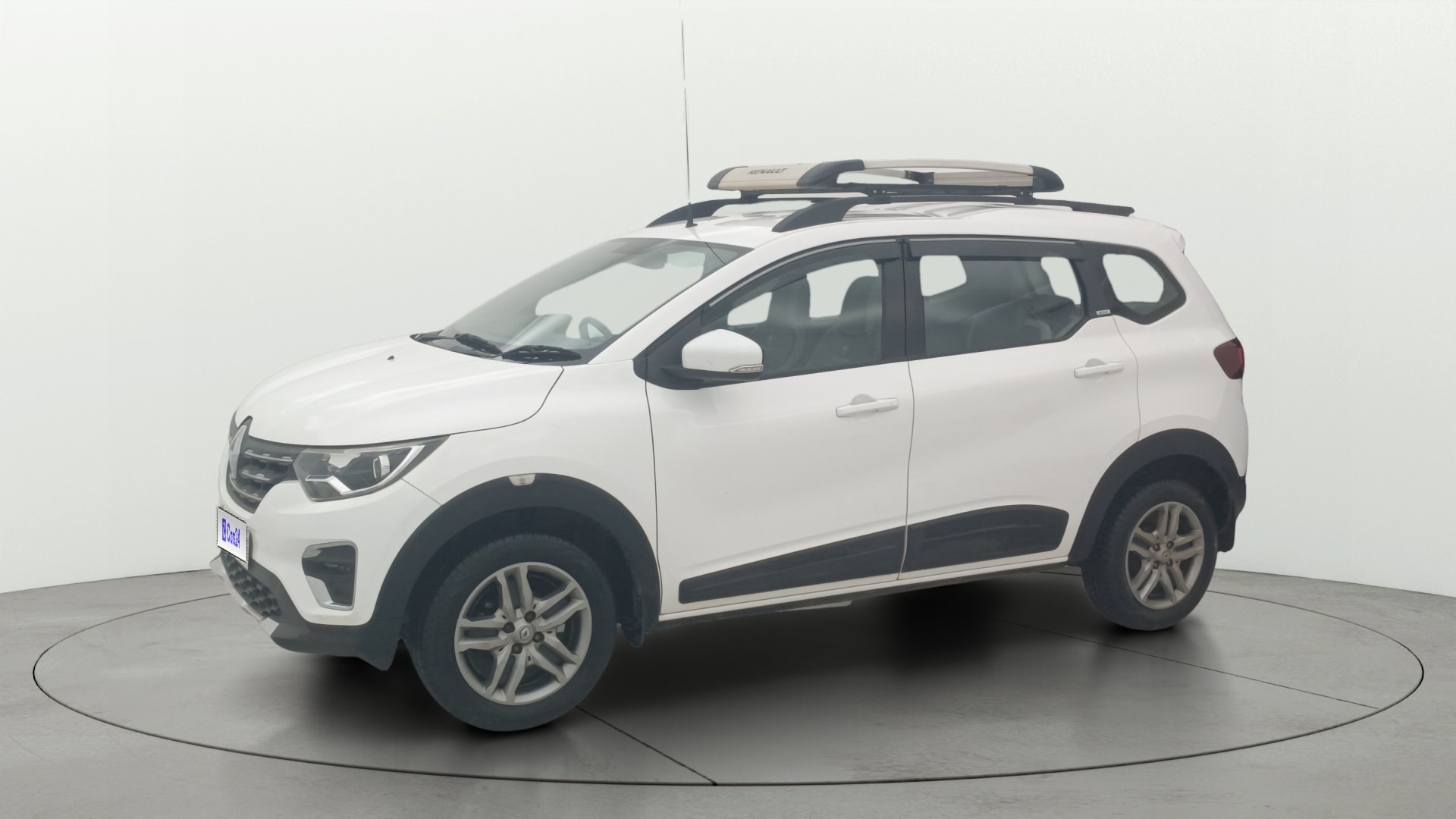 View 2020 Renault Triber RXZ AMT Image 22 Used 2020 Renault Triber RXZ AMT Image 22