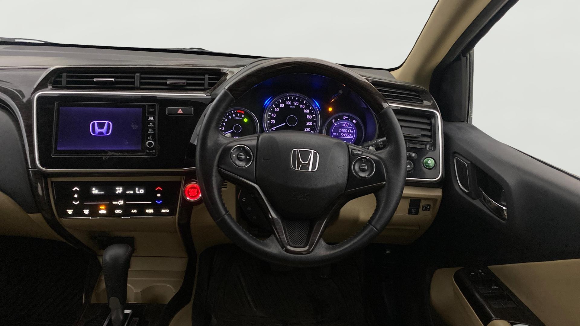 View 2020 Honda City ZX MT Diesel Anniversary Edition Image 21 Used 2020 Honda City ZX MT Diesel Anniversary Edition Image 21