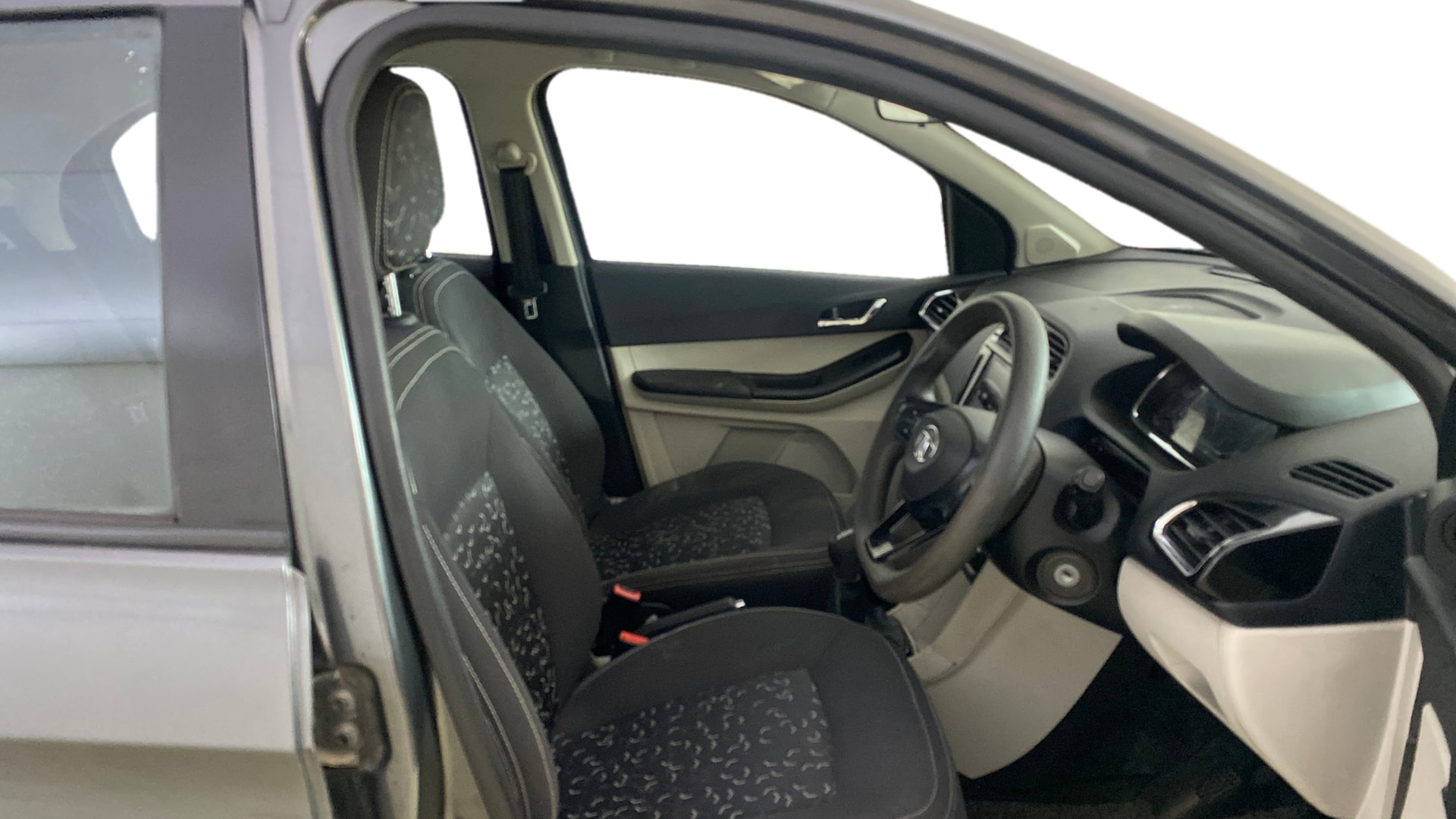 Used 2022 Tata Tiago Used 2022 Tata Tiago