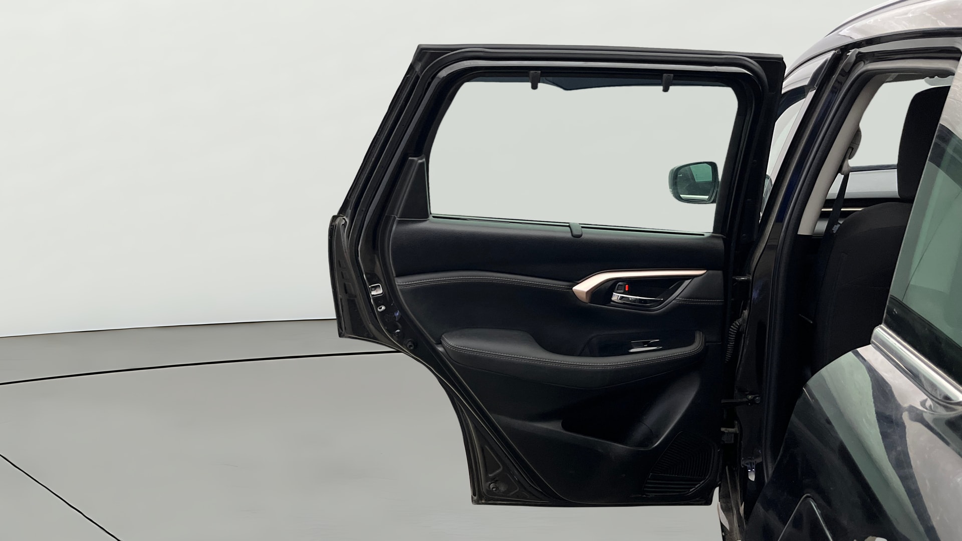 View 2025 Maruti Suzuki 1000 Base Variant Image 23 Used 2025 Maruti Suzuki 1000 Base Variant Image 23