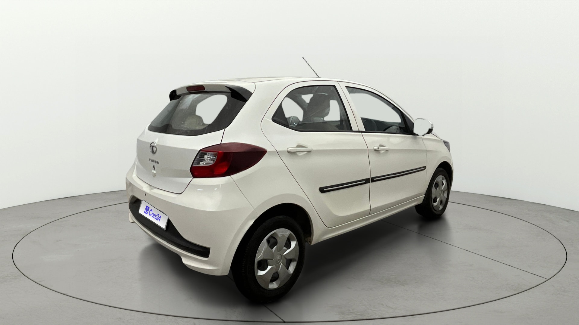 View 2021 Tata Tiago Revotorq XB Image 42 Used 2021 Tata Tiago Revotorq XB Image 42