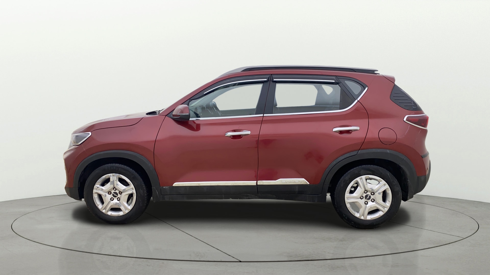 View 2023 Kia Sonet HTK Plus Diesel Image 5 Used 2023 Kia Sonet HTK Plus Diesel Image 5