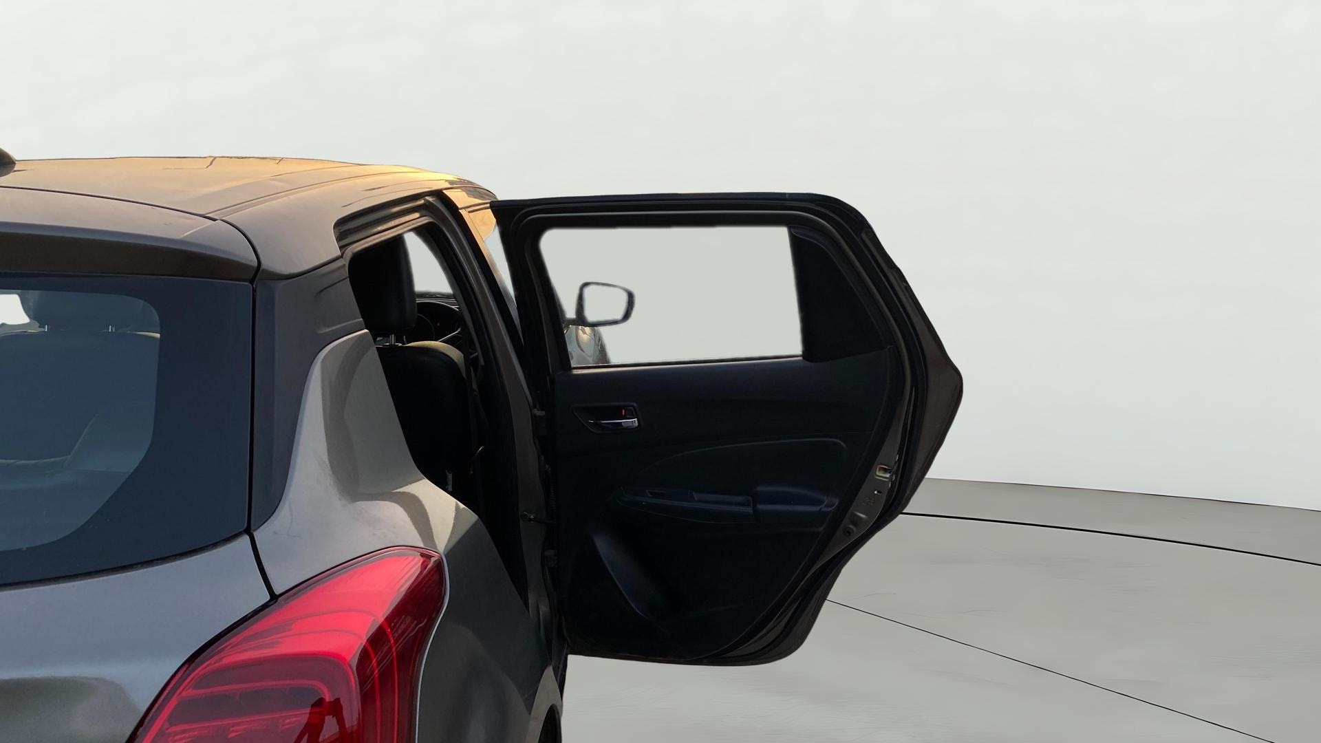 View 2019 Maruti Suzuki 1000 Base Variant Image 8 Used 2019 Maruti Suzuki 1000 Base Variant Image 8