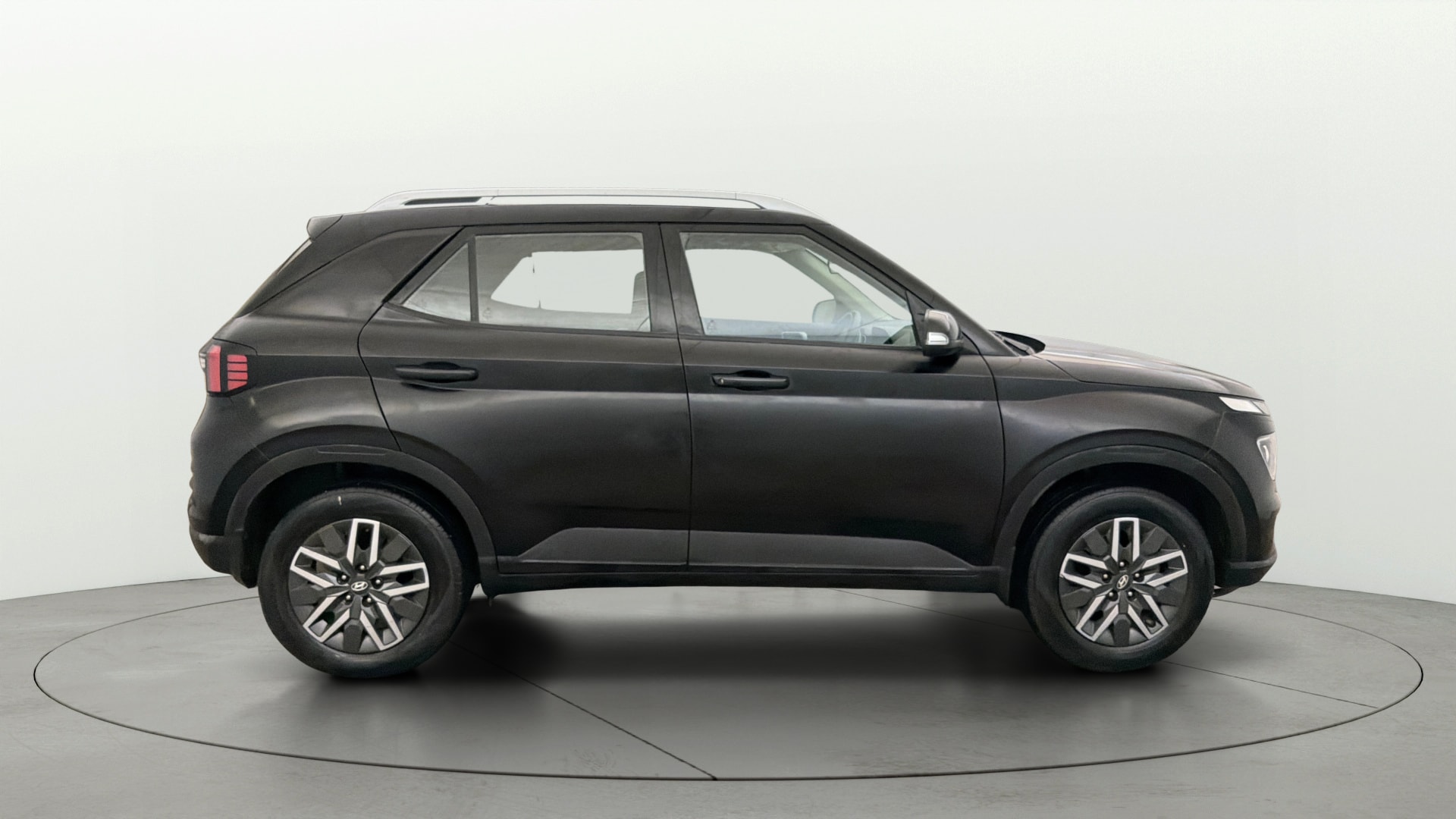 View 2024 Hyundai Venue S (O) 1.0 Turbo Petrol DCT Image 9 Used 2024 Hyundai Venue S (O) 1.0 Turbo Petrol DCT Image 9
