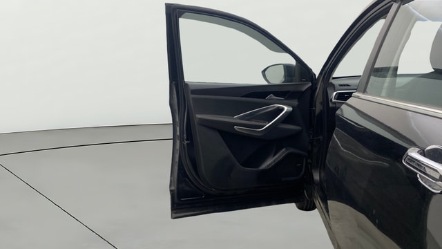 View MG Hector Image 31 Used MG Hector Image 31