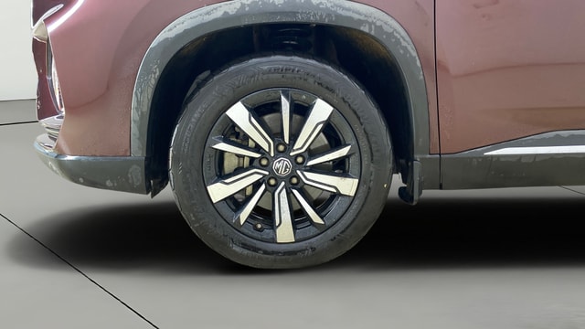 View MG Hector Plus Image 37 Used MG Hector Plus Image 37