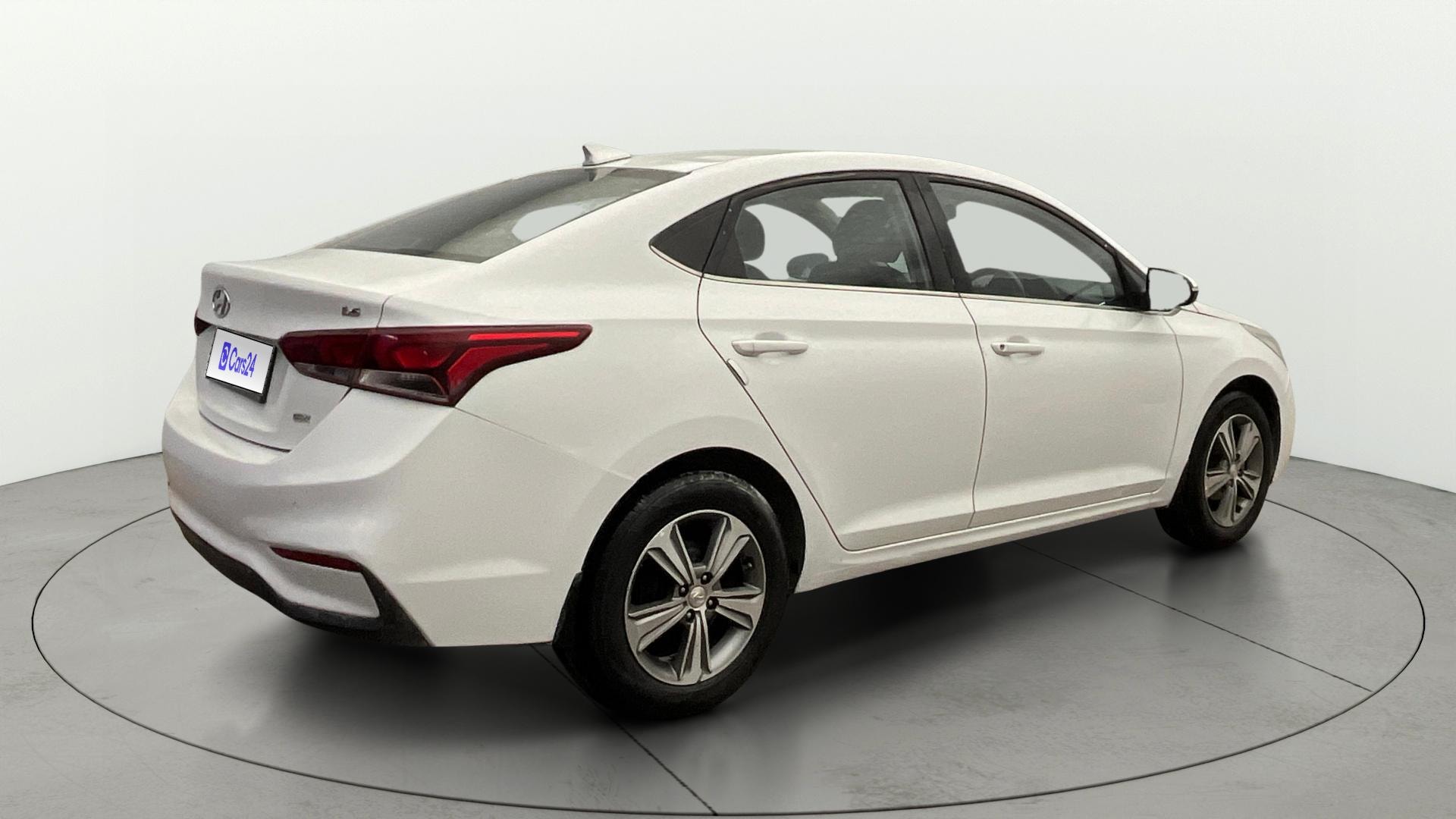 Used 2018 Hyundai Verna Used 2018 Hyundai Verna