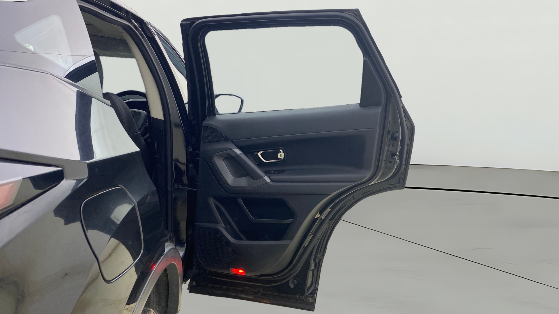View 2021 Tata Harrier XE Image 8 Used 2021 Tata Harrier XE Image 8
