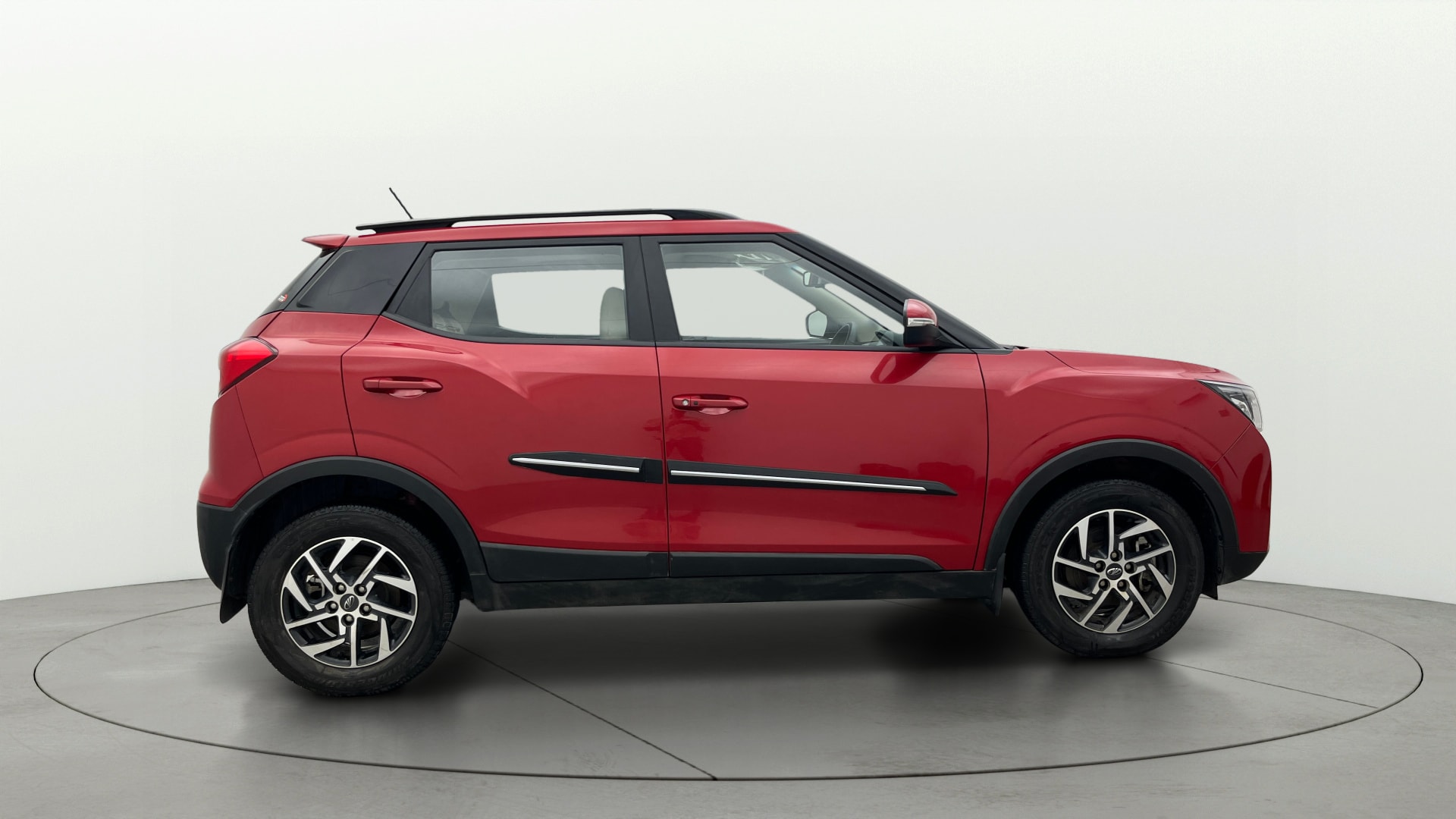 Used 2022 Mahindra XUV300 Used 2022 Mahindra XUV300