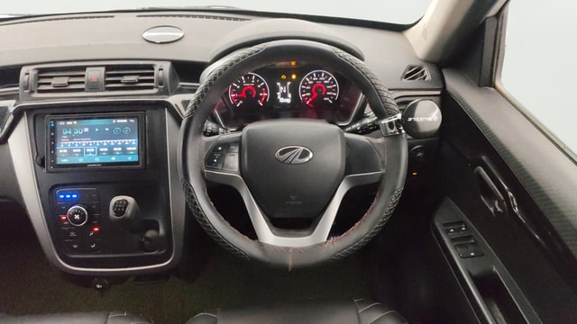 View Mahindra KUV100 Image 20 Used Mahindra KUV100 Image 20