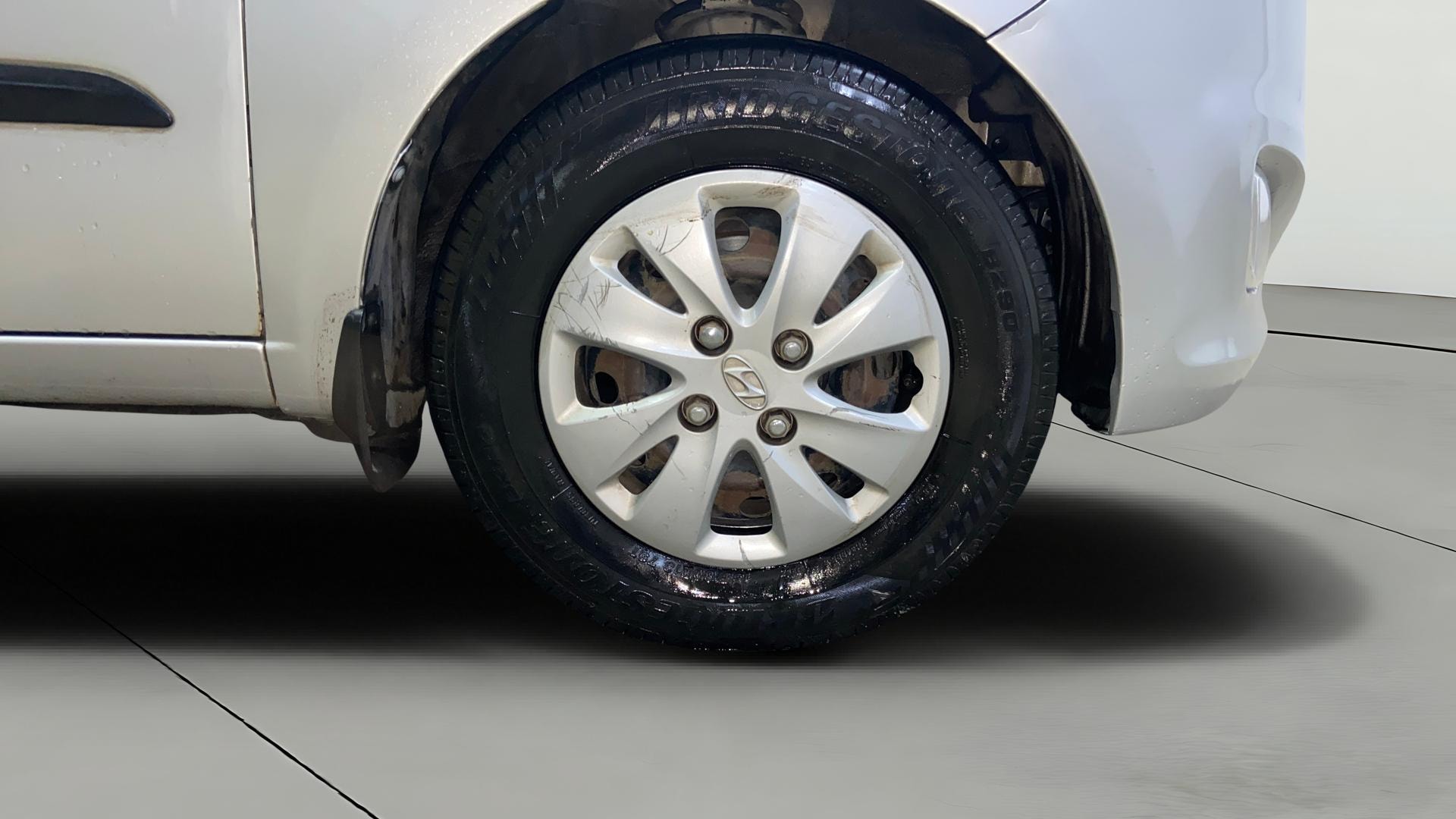 View 2013 Hyundai i10 1.2 Magna MT Image 40 Used 2013 Hyundai i10 1.2 Magna MT Image 40