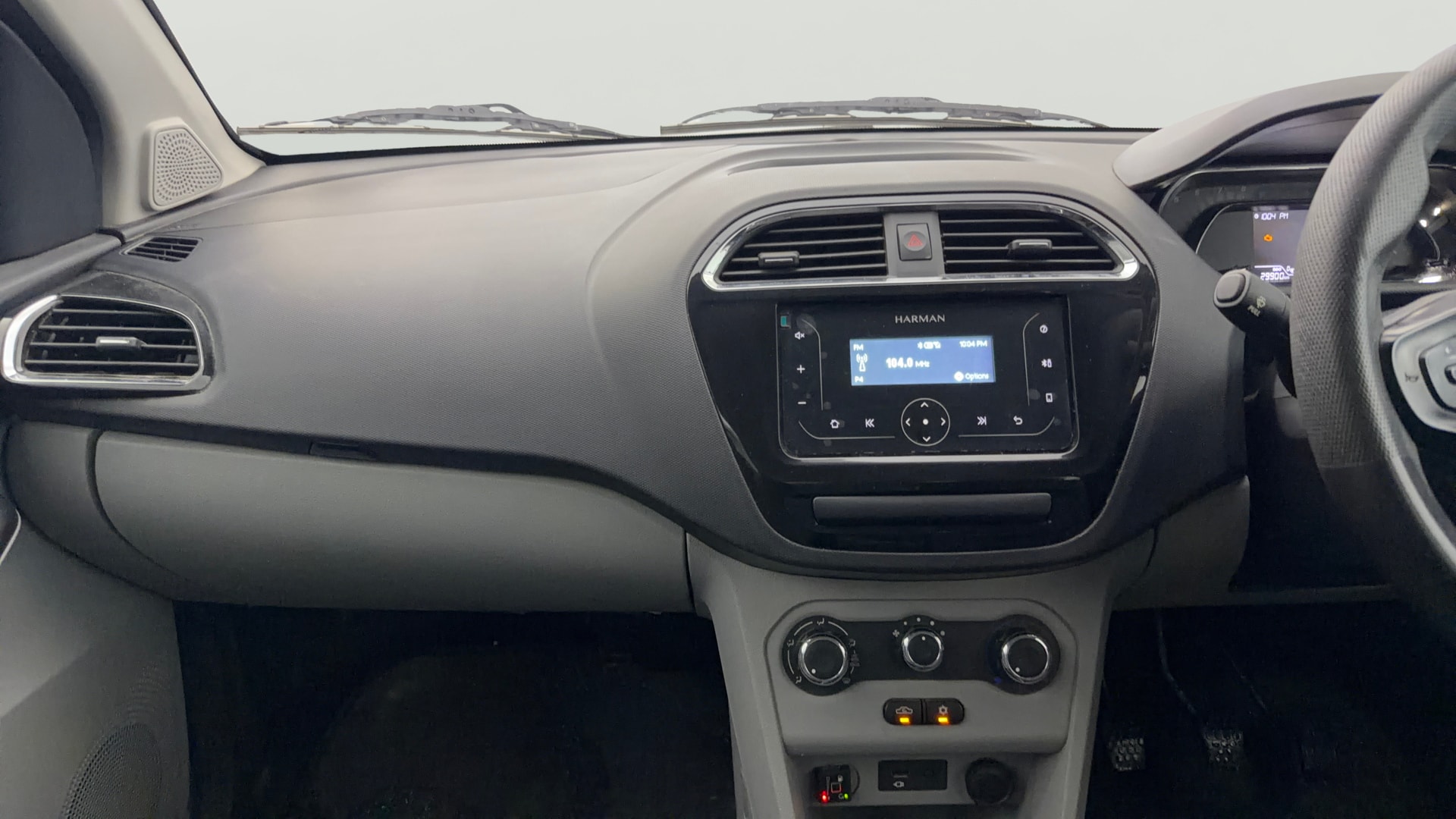 View 2024 Tata Tiago Revotorq XB Image 17 Used 2024 Tata Tiago Revotorq XB Image 17