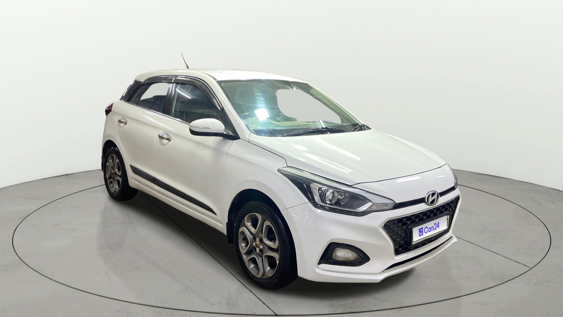 View 2018 Hyundai Elite i20 1.4 Asta Option Diesel BS IV Image 13 Used 2018 Hyundai Elite i20 1.4 Asta Option Diesel BS IV Image 13