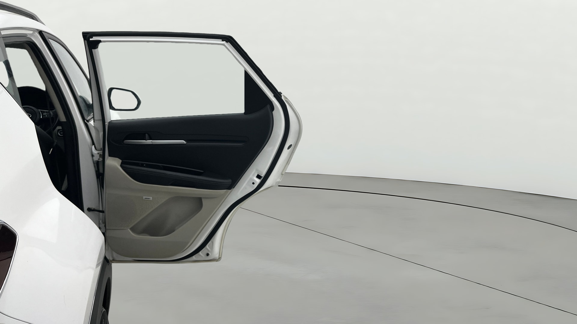 View 2020 Kia Sonet HTX Plus Diesel Image 6 Used 2020 Kia Sonet HTX Plus Diesel Image 6