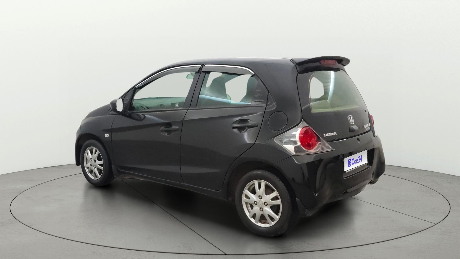 View 2013 Honda Brio VX AT Petrol Image 2 Used 2013 Honda Brio VX AT Petrol Image 2