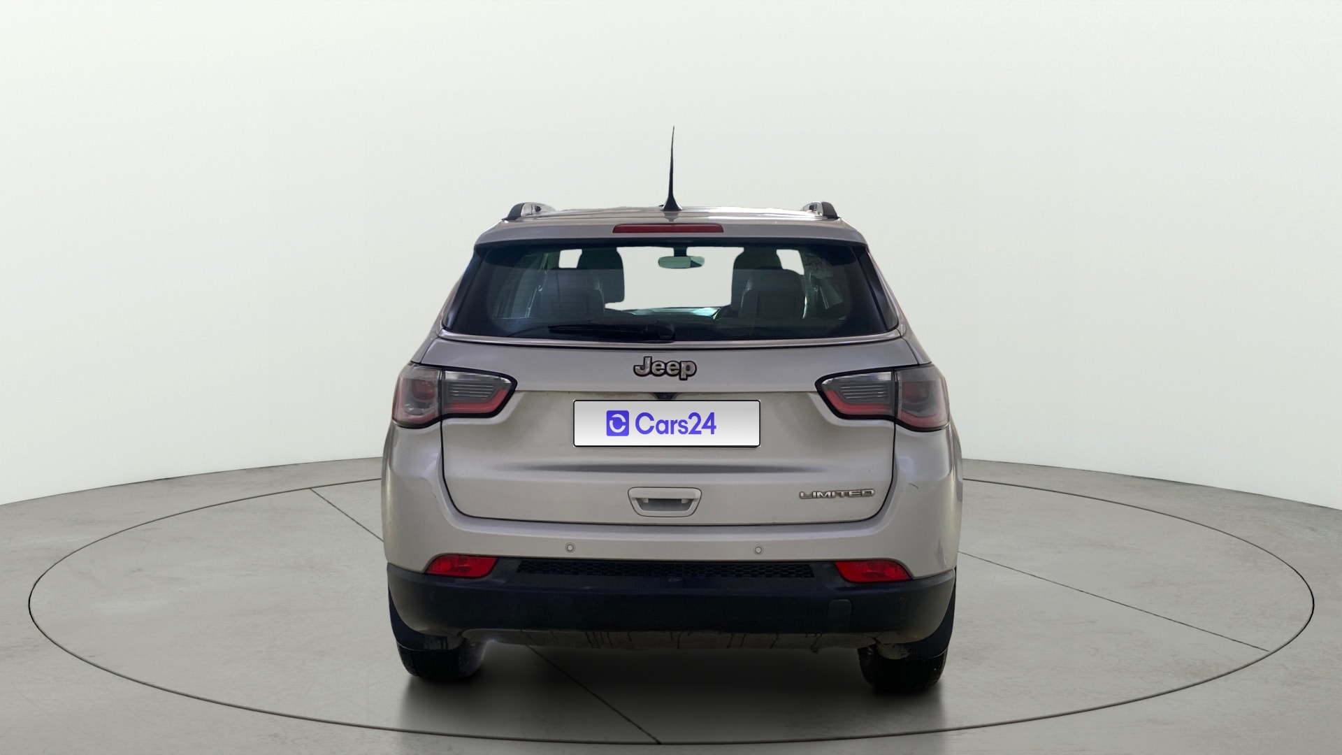 View 2017 Jeep Compass Limited 1.4 Multi AIR Petrol DDCT AT BS IV Image 42 Used 2017 Jeep Compass Limited 1.4 Multi AIR Petrol DDCT AT BS IV Image 42