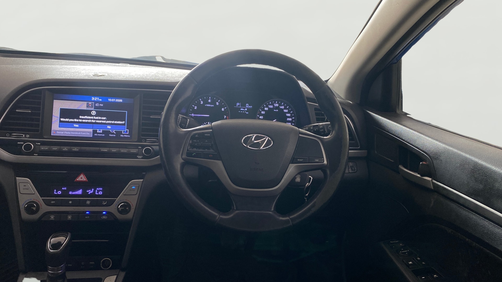 View 2017 Hyundai Elantra 1.6 CRDi S Image 20 Used 2017 Hyundai Elantra 1.6 CRDi S Image 20