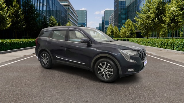 View Mahindra XUV700 Image 15 Used Mahindra XUV700 Image 15