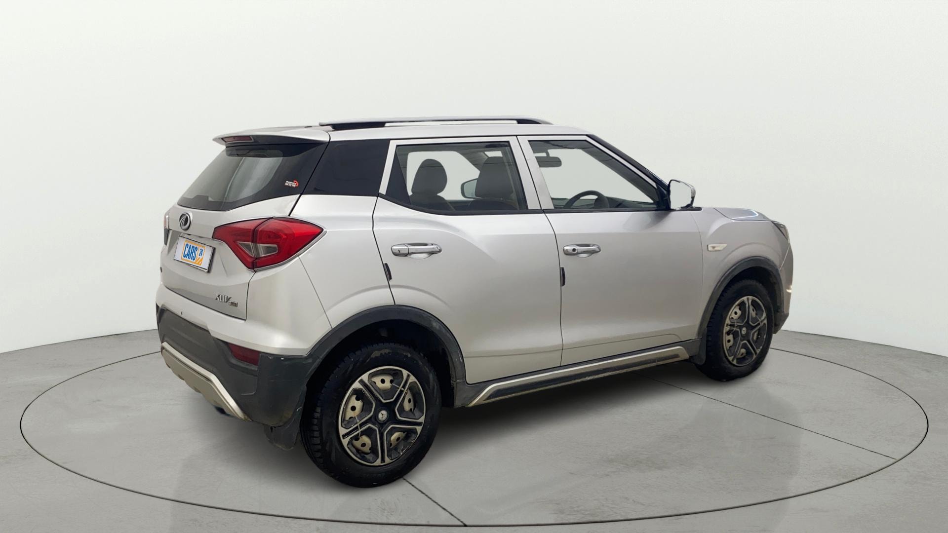 View 2019 Mahindra XUV300 W4 Petrol BS IV Image 42 Used 2019 Mahindra XUV300 W4 Petrol BS IV Image 42