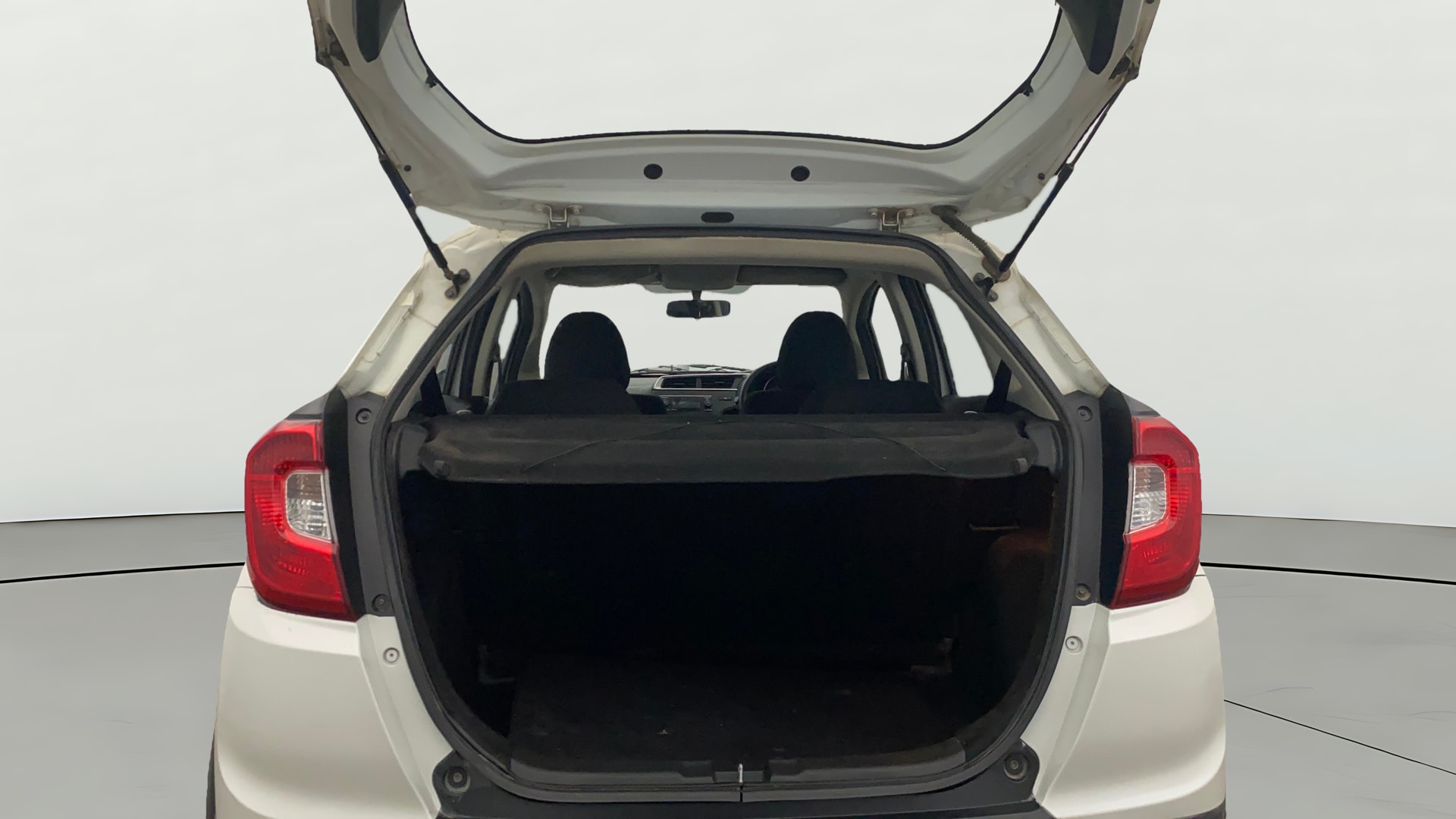 View 2019 Honda WR-V S MT Diesel Edge Edition Image 36 Used 2019 Honda WR-V S MT Diesel Edge Edition Image 36