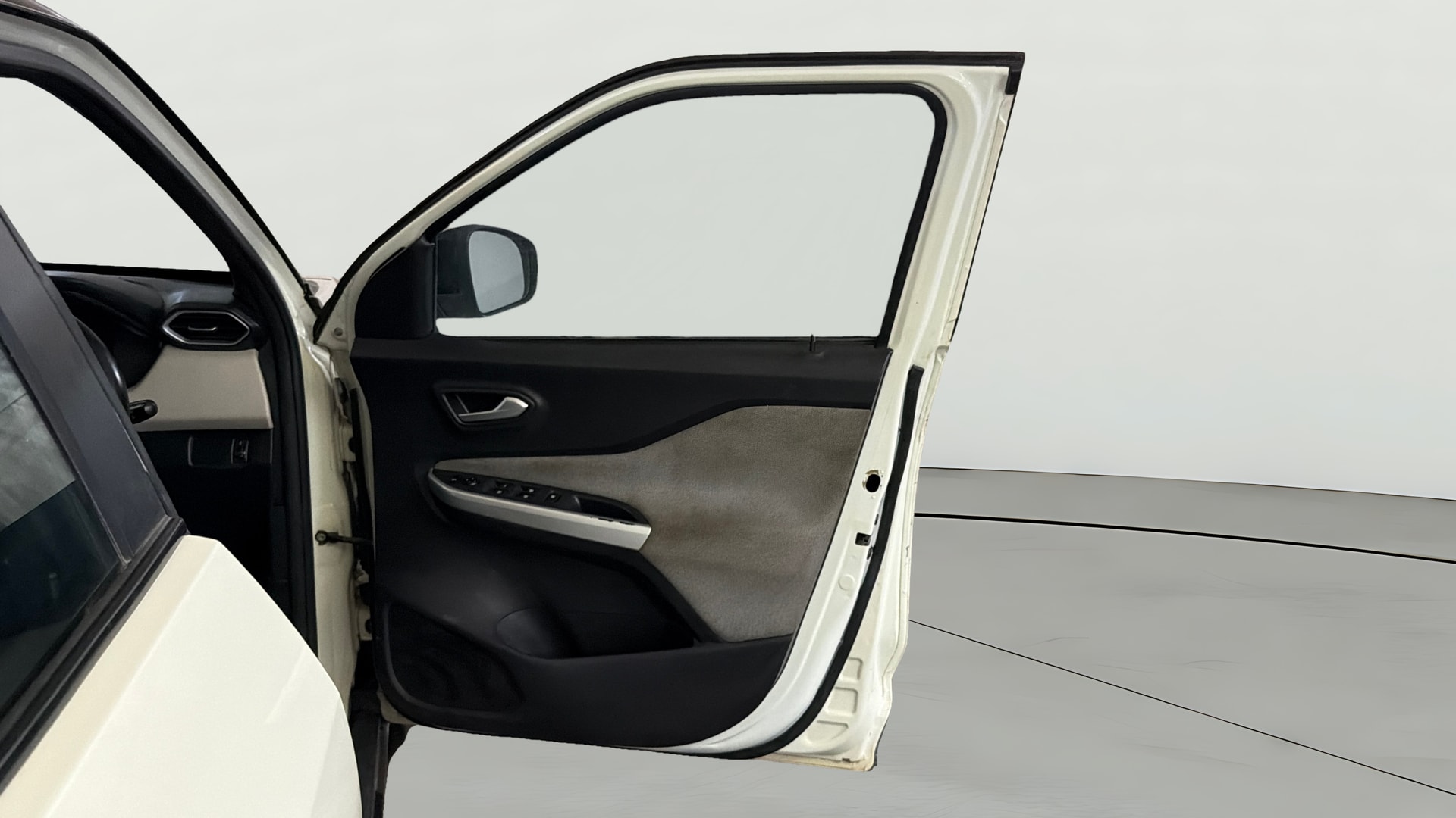 View 2022 Nissan Magnite XV Image 46 Used 2022 Nissan Magnite XV Image 46