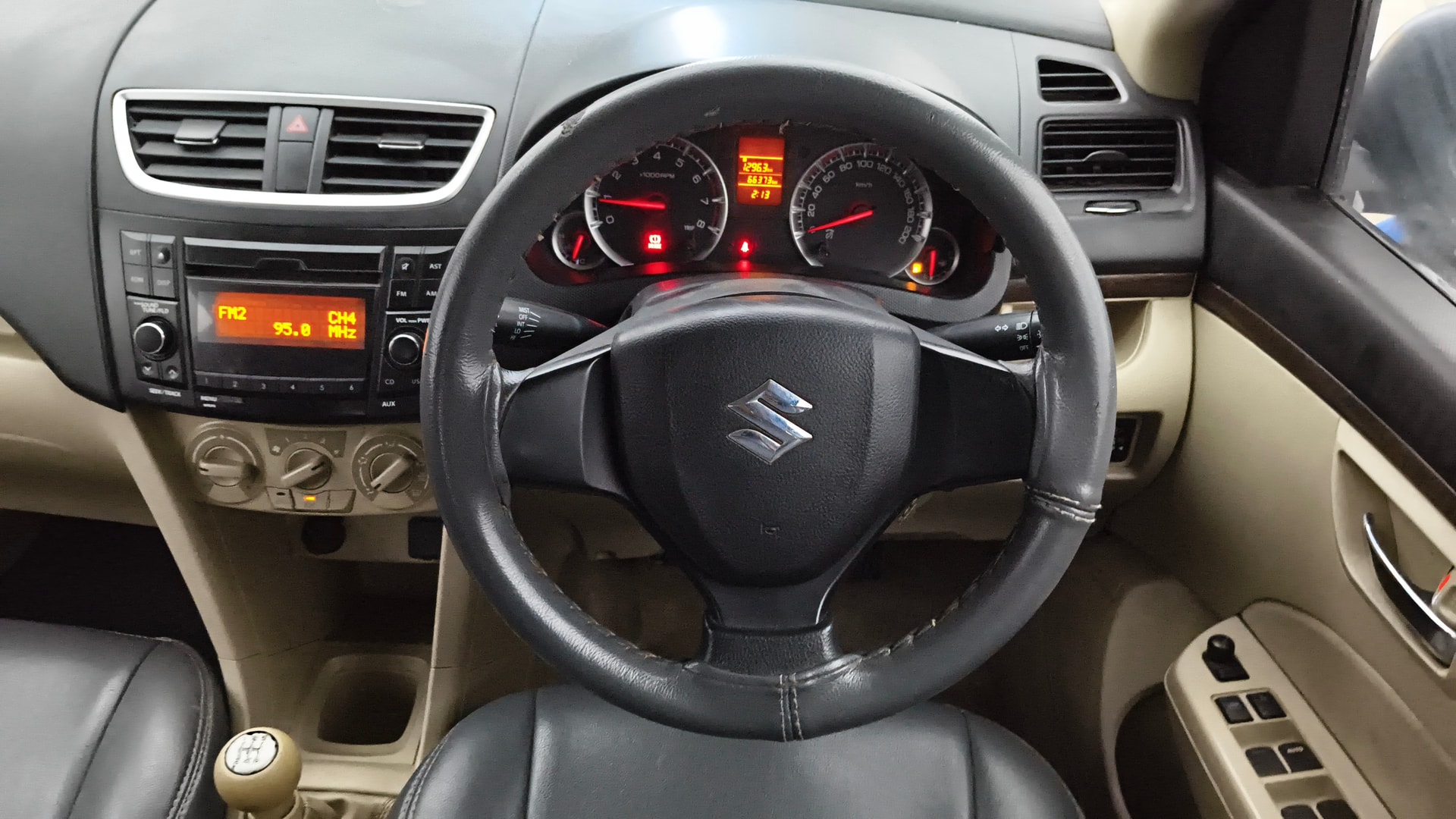 View 2016 Maruti Suzuki 1000 Base Variant Image 20 Used 2016 Maruti Suzuki 1000 Base Variant Image 20