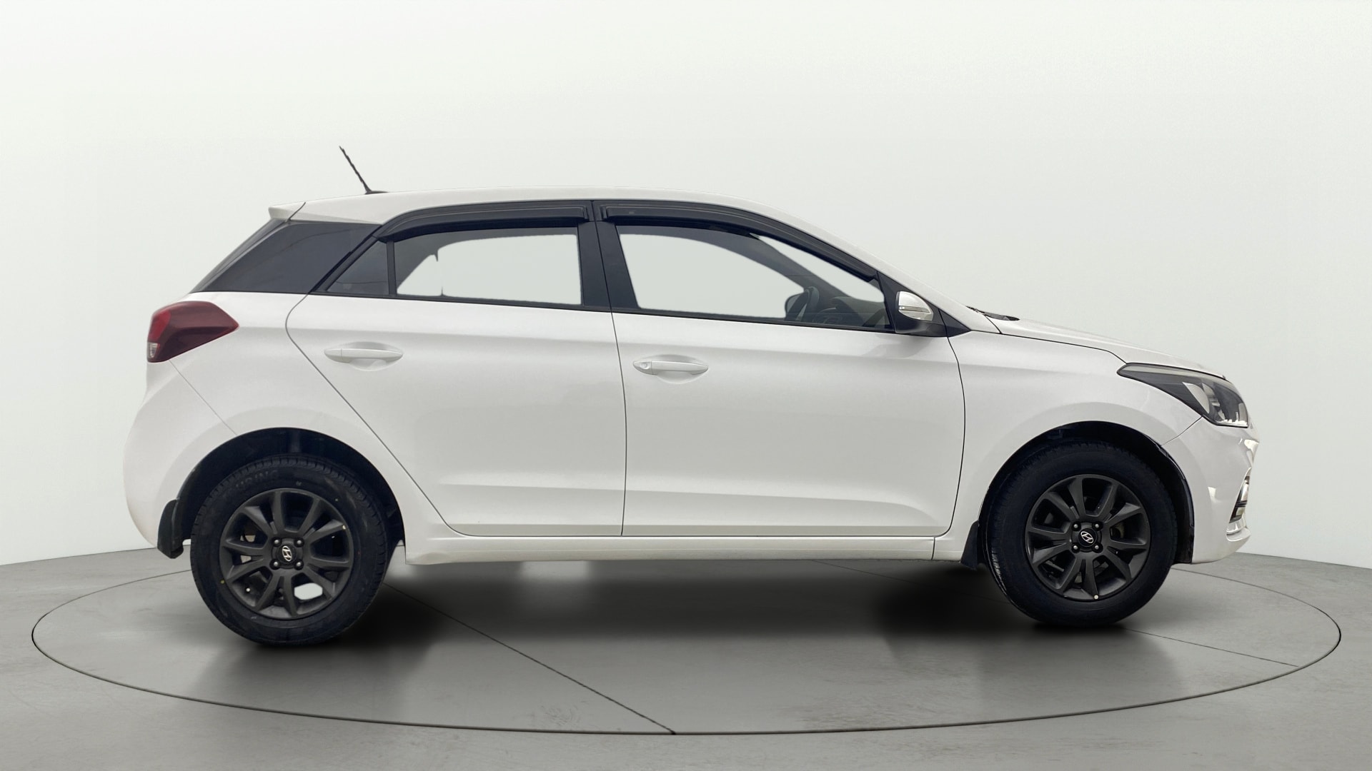 View 2019 Hyundai Elite i20 1.2 Sportz Plus Petrol Image 8 Used 2019 Hyundai Elite i20 1.2 Sportz Plus Petrol Image 8