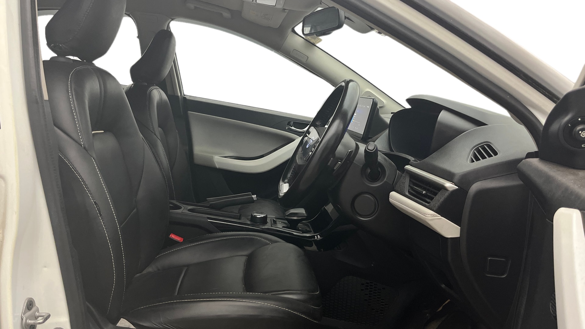 View 2023 Tata Nexon Revotron XE Image 18 Used 2023 Tata Nexon Revotron XE Image 18