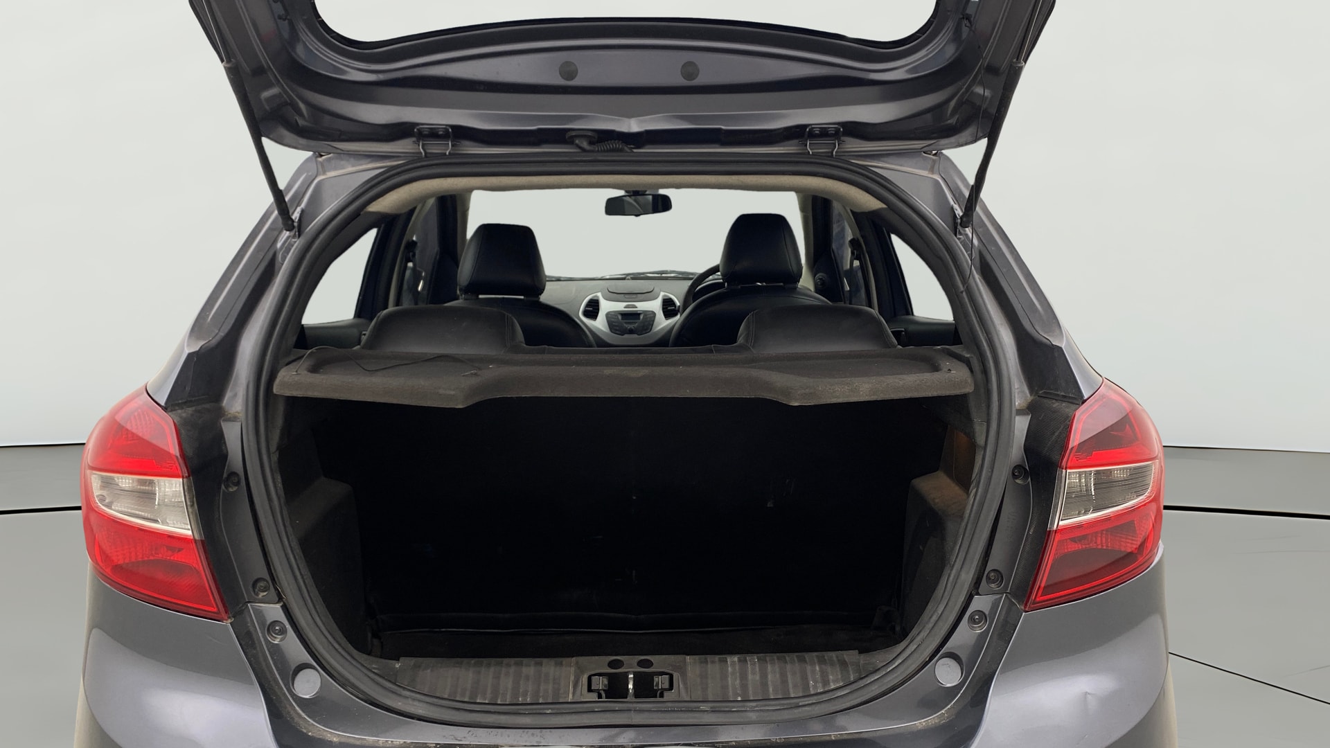 View 2017 Ford Figo Aspire 1.2P Ambiente MT BS IV Image 36 Used 2017 Ford Figo Aspire 1.2P Ambiente MT BS IV Image 36