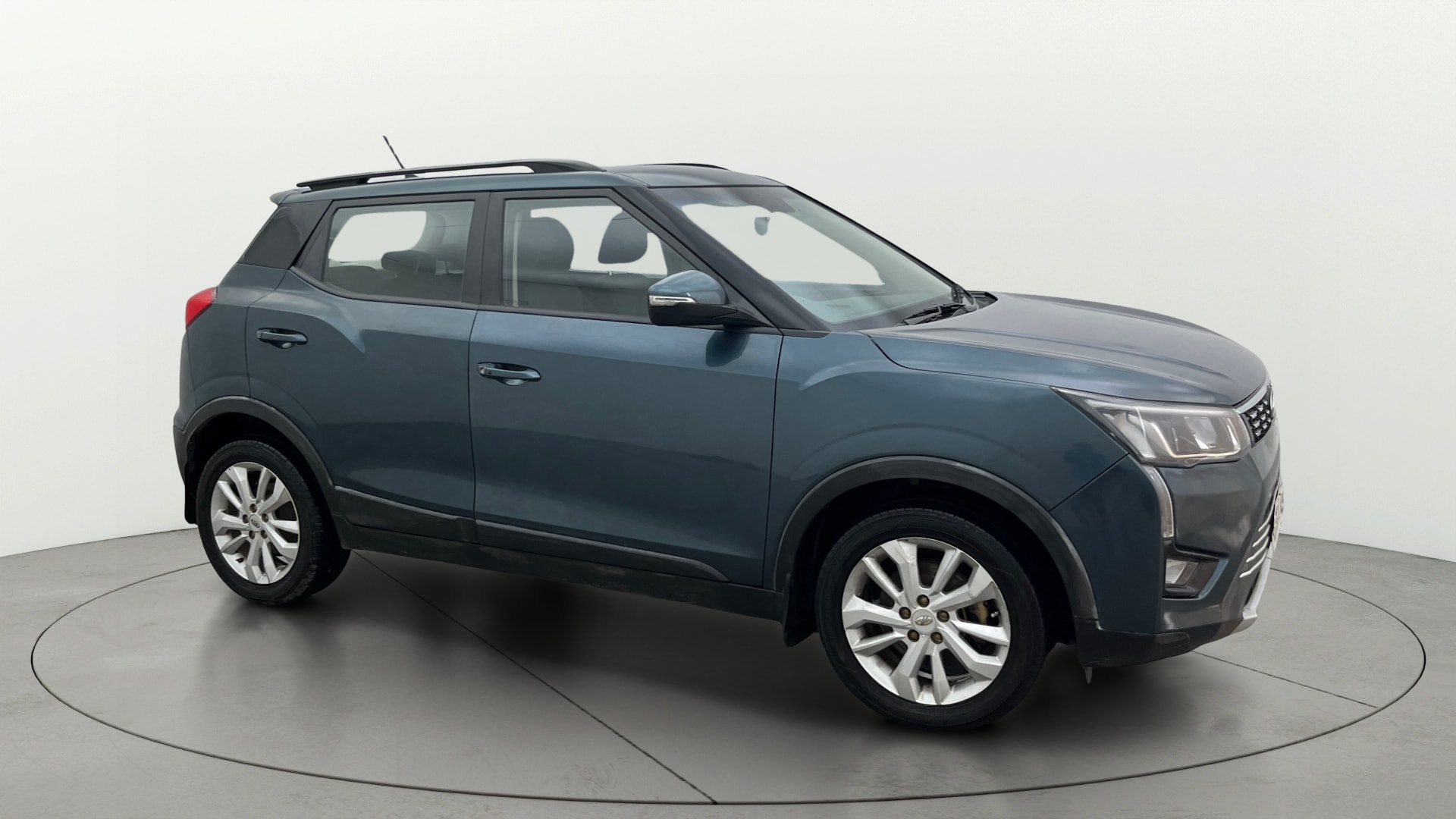 Used 2020 Mahindra XUV300 Used 2020 Mahindra XUV300