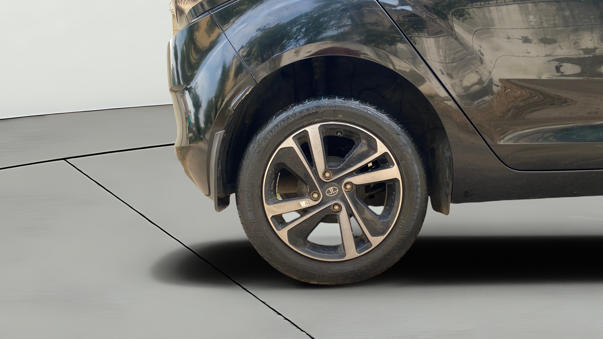 View 2022 Tata Altroz XZ Petrol Image 25 Used 2022 Tata Altroz XZ Petrol Image 25