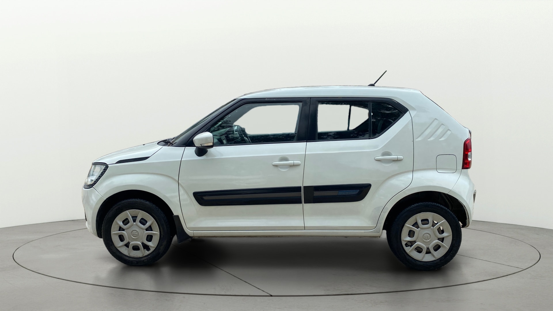 View 2018 Maruti Suzuki 1000 Base Variant Image 5 Used 2018 Maruti Suzuki 1000 Base Variant Image 5
