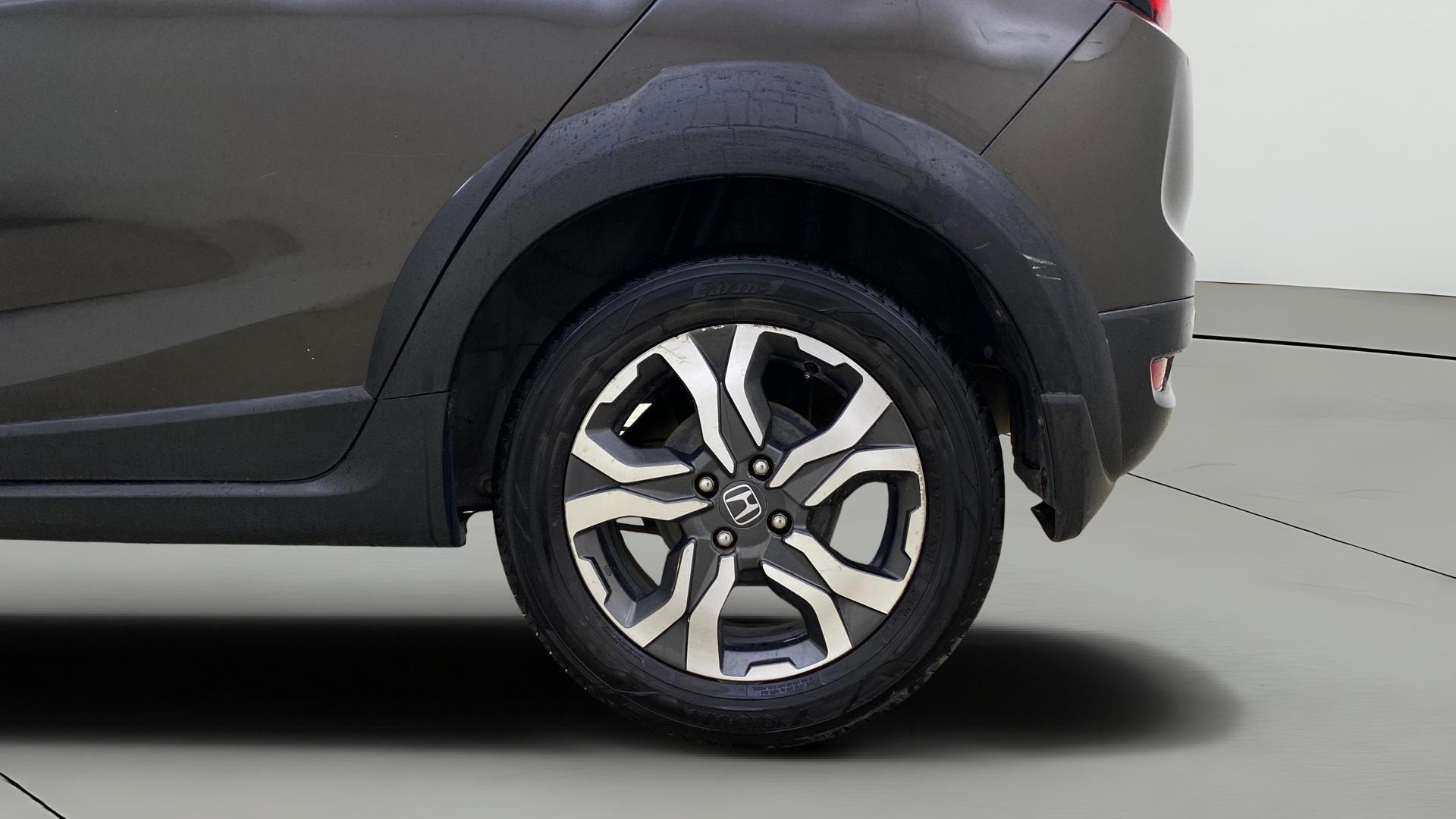 View 2018 Honda WR-V S MT Diesel Edge Edition Image 11 Used 2018 Honda WR-V S MT Diesel Edge Edition Image 11