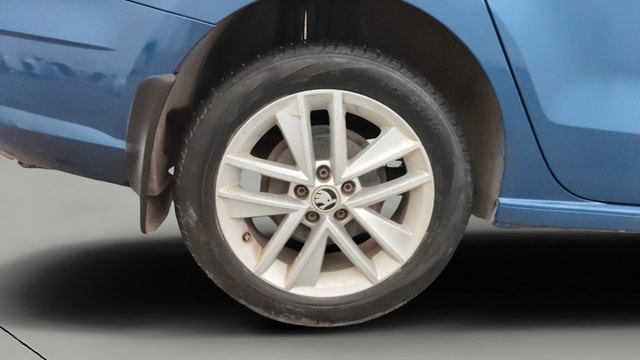 View Skoda Rapid Image 24 Used Skoda Rapid Image 24