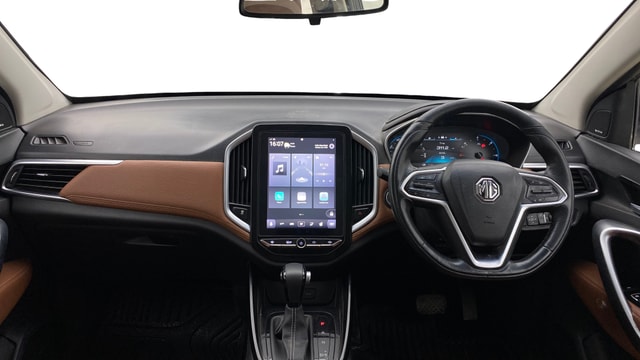 View MG Hector Plus Image 32 Used MG Hector Plus Image 32