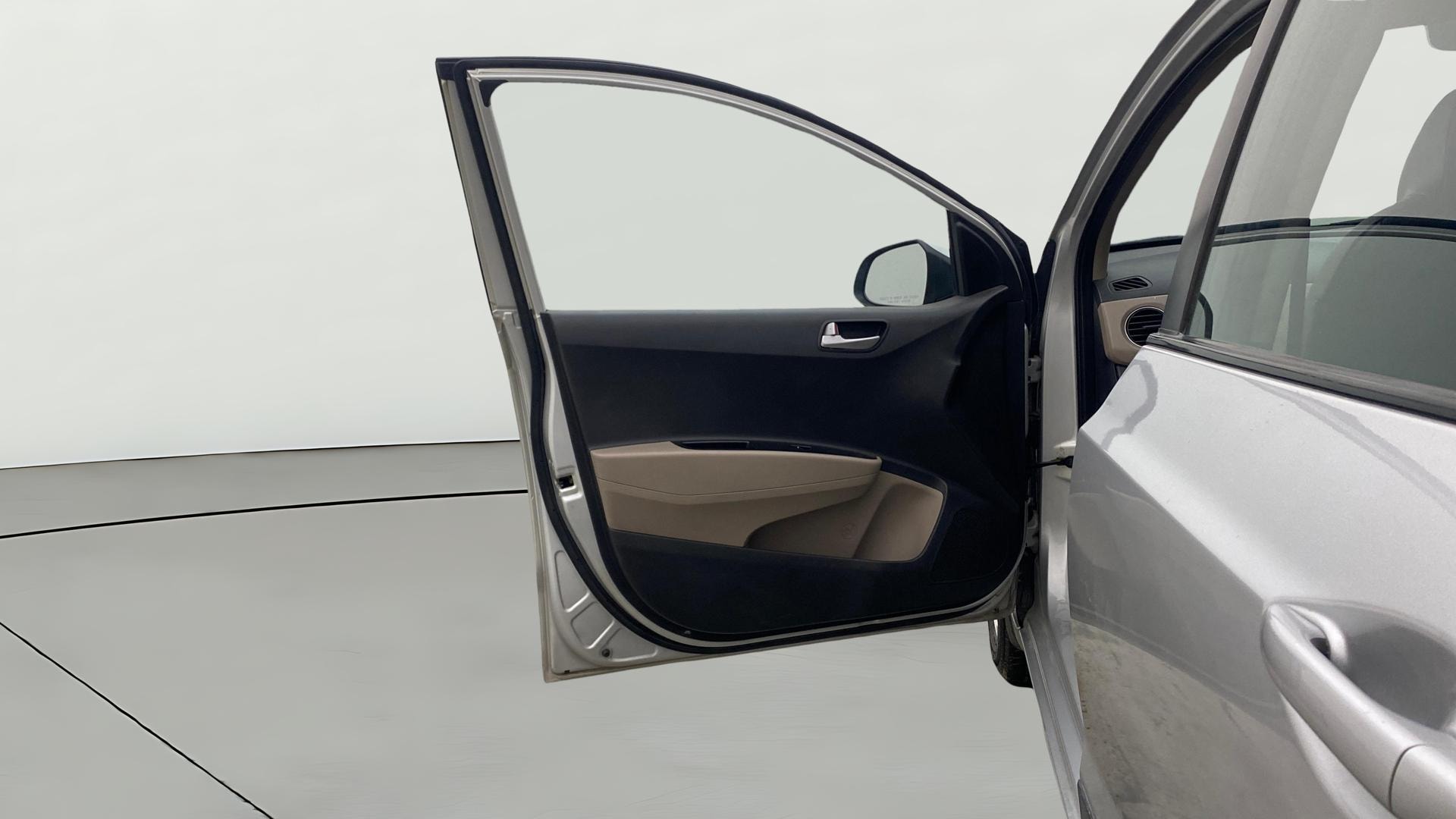 View 2014 Hyundai Xcent E Petrol Image 30 Used 2014 Hyundai Xcent E Petrol Image 30