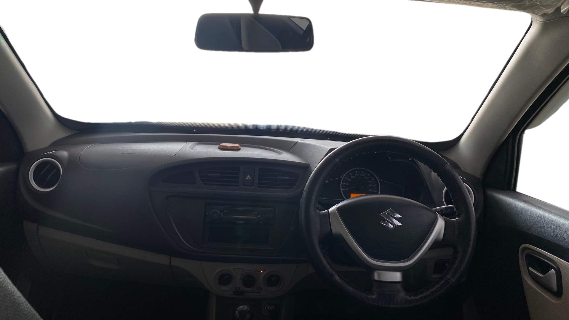 View 2022 Maruti Suzuki 1000 Base Variant Image 15 Used 2022 Maruti Suzuki 1000 Base Variant Image 15